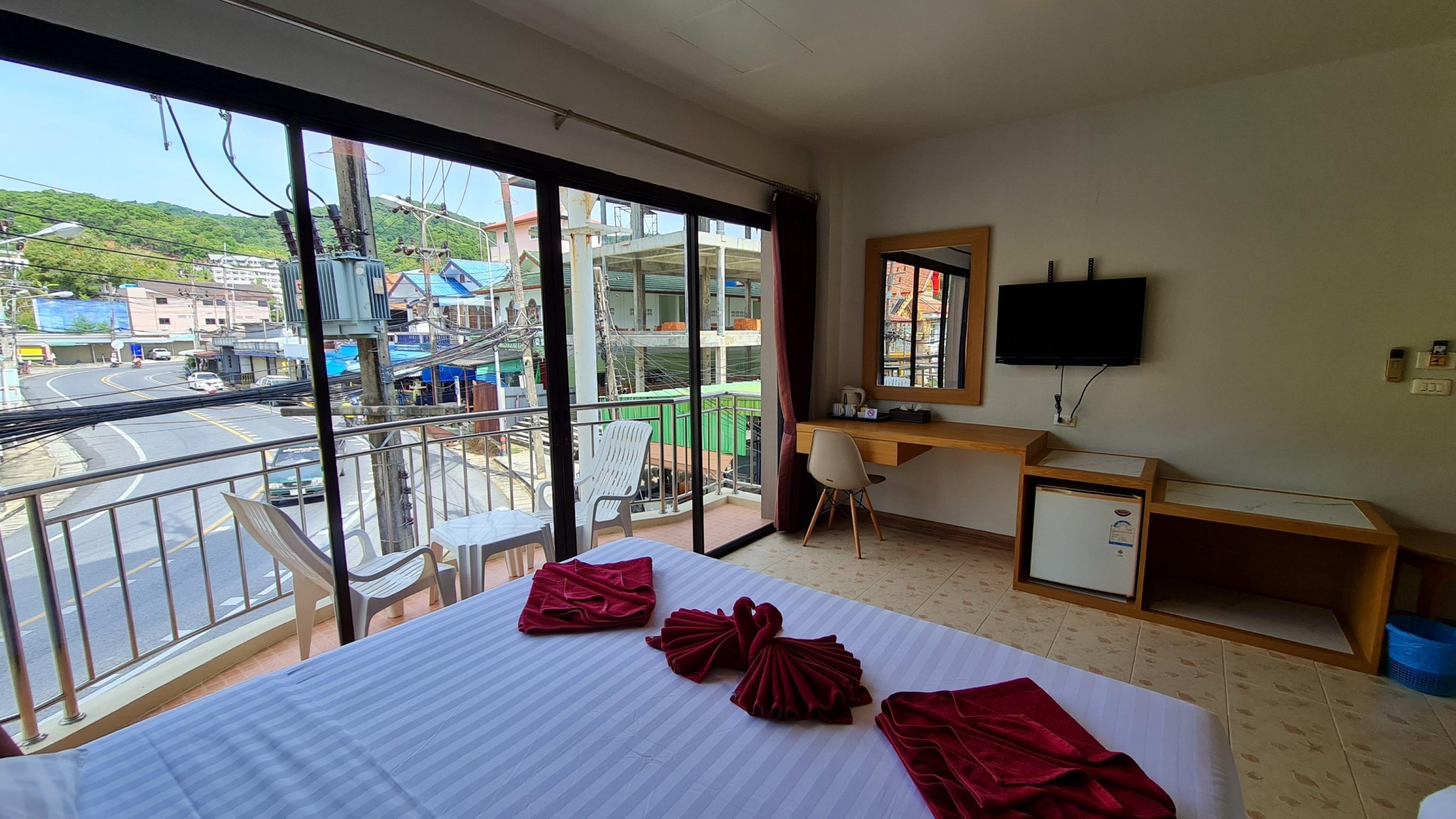 Room Actually Karon Exterior photo
