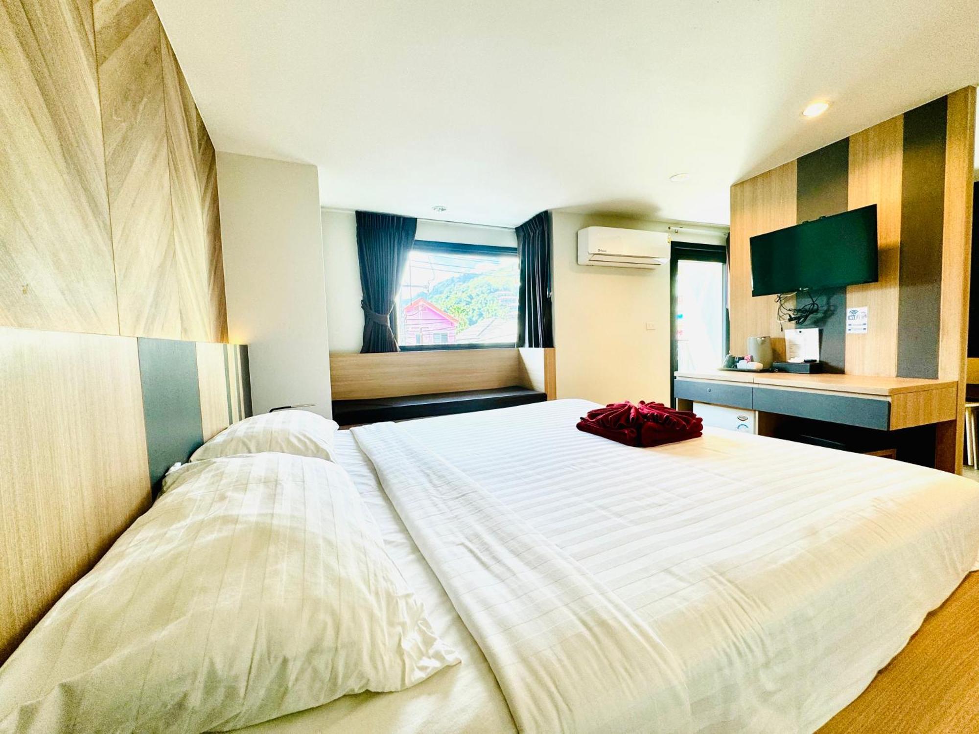 Room Actually Karon Exterior photo